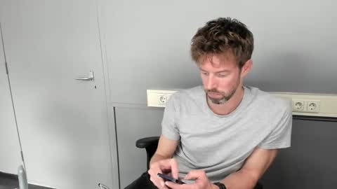 Snapshot of jasonberg29 chatting on May 2026 12:54:02 PM Jason online show from May 2026 12:54:02 PM