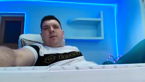 Snapshot of jasonjacks8 chatting on December 2025 06:28:01 AM JasonJacks online show from December 2025 06:28:01 AM