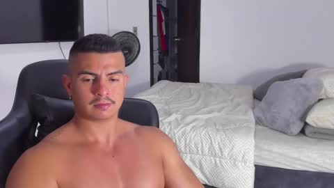 Snapshot of jasperbrooksx chatting on January 2025 03:48:02 AM JBrooksXx online show from January 2025 03:48:02 AM