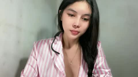 Snapshot of jassie_baee chatting on July 2026 03:49:02 PM jassie_baee online show from July 2026 03:49:02 PM