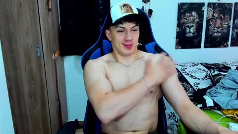 Javier online show from December 2024 05:22:01 PM