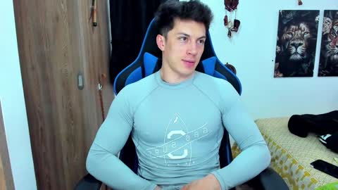 Javier online show from December 2024 09:17:01 PM