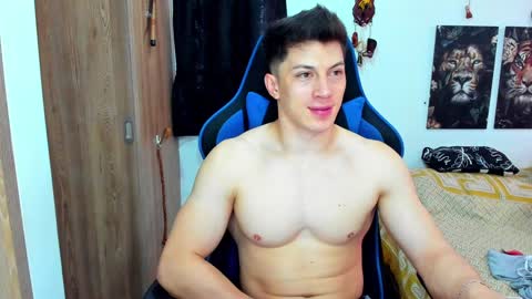 Javier online show from December 2024 05:59:02 PM