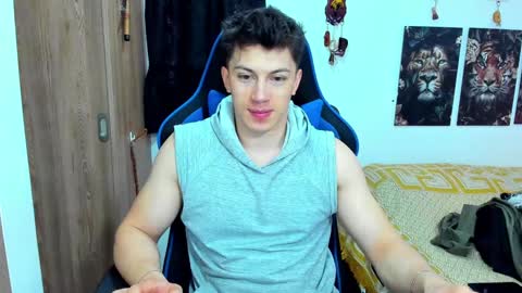 Javier online show from December 2024 05:33:02 PM