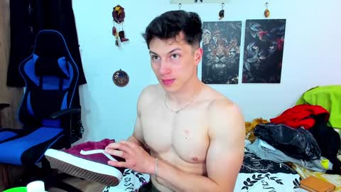 Javier online show from January 2025 08:26:01 PM