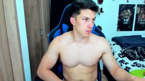 Javier online show from February 2025 11:42:01 PM