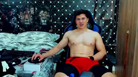 Javier online show from March 2026 10:05:02 PM