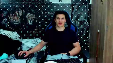 Javier online show from March 2026 05:47:02 AM