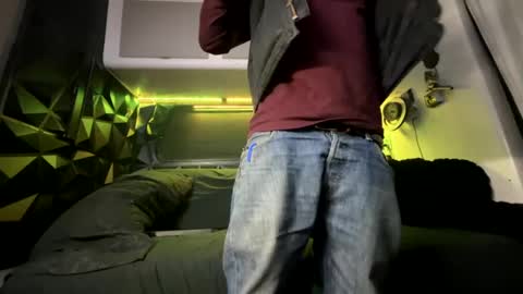 Snapshot of jaxxxdaddy chatting on January 2025 03:18:02 AM jax online show from January 2025 03:18:02 AM