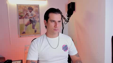 Jay Alvarrez online show from October 2025 06:41:02 PM