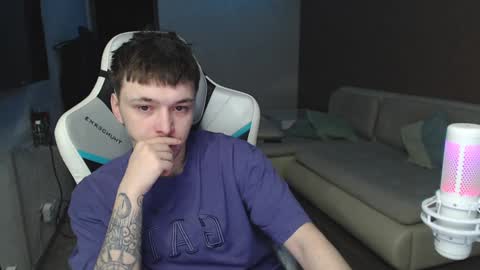 Snapshot of jayce_icestone chatting on December 2024 11:56:01 PM Jayce online show from December 2024 11:56:01 PM
