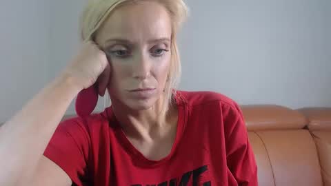 Blondie Queen Jayden online show from May 2026 07:33:01 PM