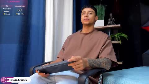 jaze_bradley online show from November 2025 11:27:01 AM