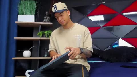 jaze_bradley online show from November 2025 11:21:01 AM