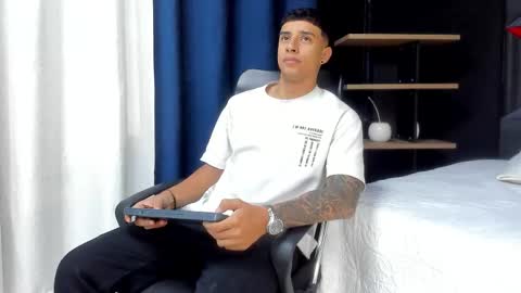 jaze_bradley online show from January 2026 11:25:01 AM