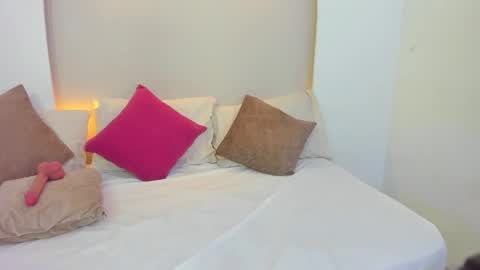 Snapshot of jazmin_flores1 chatting on February 2026 12:11:02 AM Jazmin online show from February 2026 12:11:02 AM