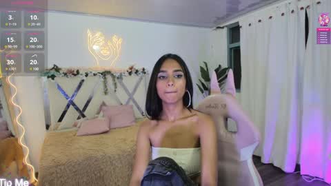 Jazmin  online show from January 2025 01:32:01 AM