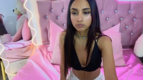Jazmin  online show from January 2025 07:20:02 PM
