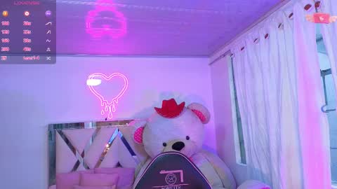 Jazmin  online show from September 2025 11:48:01 AM