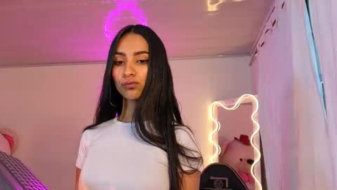 Jazmin  online show from October 2025 11:40:01 AM