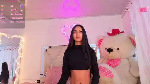 Jazmin  online show from October 2025 11:53:02 AM