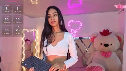 Jazmin  online show from October 2025 11:42:02 AM