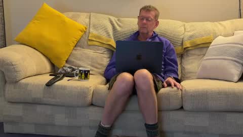 Snapshot of jcar57 chatting on December 2024 05:04:02 PM Jon online show from December 2024 05:04:02 PM