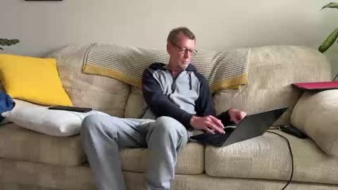 Snapshot of jcar57 chatting on October 2025 03:32:01 PM Jon online show from October 2025 03:32:01 PM