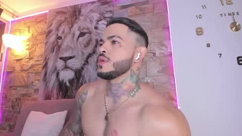 Jean  axelcrow       Modelo Independiente online show from November 2025 05:07:02 AM