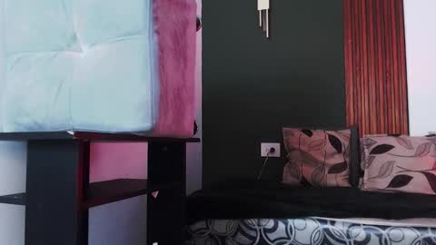 Snapshot of jeanys_sneider chatting on October 2025 12:17:02 PM Jeays online show from October 2025 12:17:02 PM