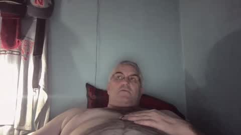 Snapshot of jecko71 chatting on February 2025 05:21:02 AM dadbody71 online show from February 2025 05:21:02 AM