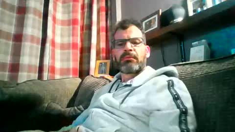 Snapshot of jediknight2 chatting on May 2026 09:41:01 PM Matt online show from May 2026 09:41:01 PM
