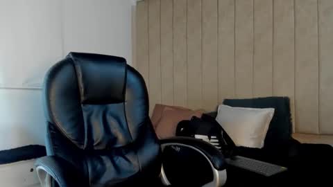 jeicob gagnon online show from October 2025 08:02:02 AM