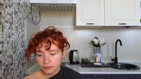 Snapshot of jelly_cherry chatting on February 2025 12:03:02 PM Emily online show from February 2025 12:03:02 PM