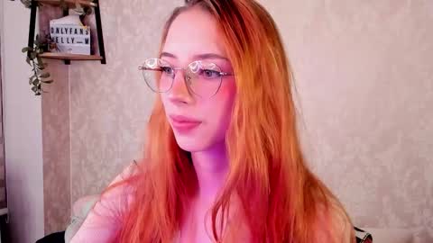 Jelly  online show from November 2025 12:43:01 AM