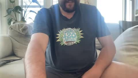 Snapshot of jellyfishfun chatting on June 2026 10:12:02 PM Guy Jones online show from June 2026 10:12:02 PM