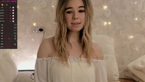 EvaSileZ online show from October 2025 05:08:02 AM