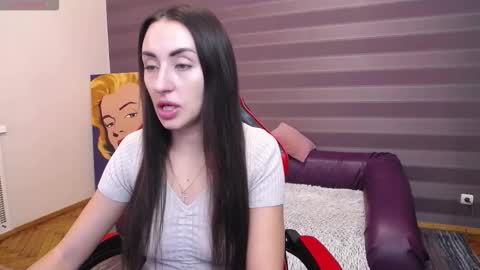 Kira online show from November 2025 09:10:01 AM