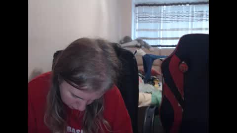 JenisAndPeter online show from November 2025 06:35:01 AM