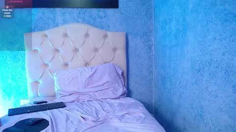 Snapshot of jenna_milf_ chatting on February 2025 10:26:02 PM Valentina online show from February 2025 10:26:02 PM