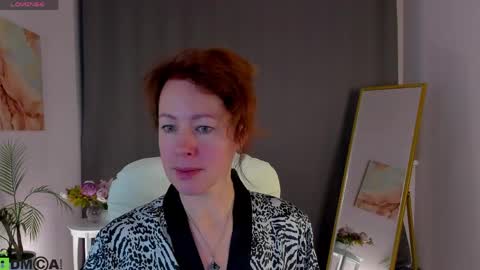 Snapshot of jennali1 chatting on April 2026 04:06:01 AM Jenna online show from April 2026 04:06:01 AM