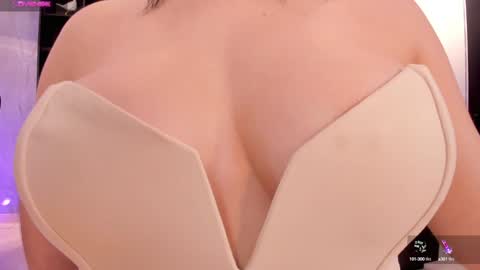 Jenna Olson  online show from January 2025 09:19:02 PM