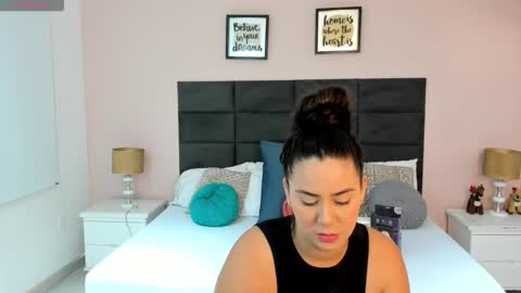 jenner_madison online show from November 2025 11:10:01 AM