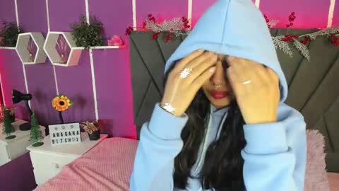 Jenner online show from December 2024 04:42:02 AM