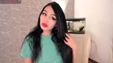 Jenner online show from December 2025 09:08:02 PM