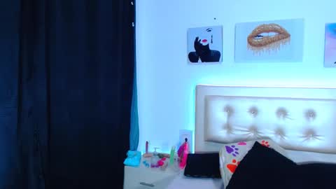 Snapshot of jenng18 chatting on December 2024 01:14:01 AM jenn online show from December 2024 01:14:01 AM