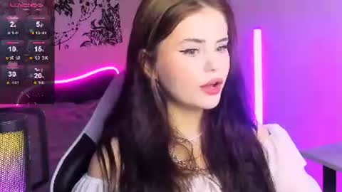 Snapshot of jenniferwandis77 chatting on December 2024 12:05:01 PM Jenni online show from December 2024 12:05:01 PM