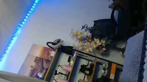 Snapshot of jenny20_xxx chatting on May 2026 05:34:02 AM PRETTY JENNY online show from May 2026 05:34:02 AM