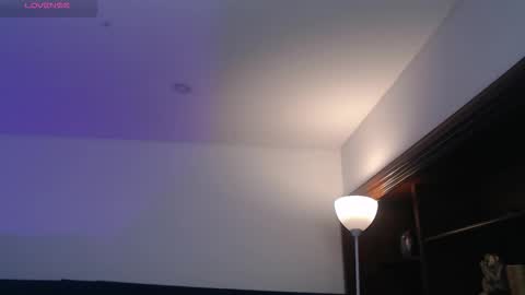 Jenny  online show from December 2025 12:44:02 PM