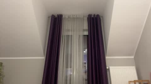 Jenny online show from December 2024 01:00:02 PM